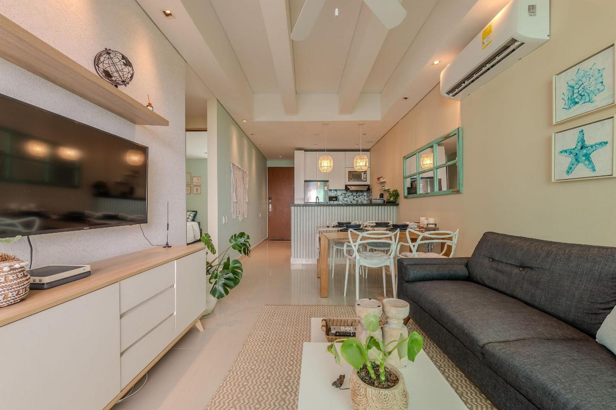 Apartamento Con Vista Al Mar - Piscina En La Azotea - 2 + 2 Baños *